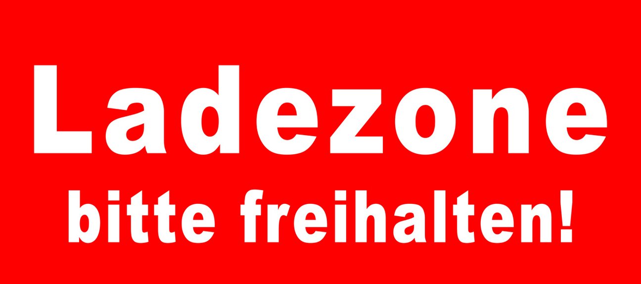 Vorbereitung des Ladebereichs - Ladezone bitte freihalten Vorbereitung des Ladebereichs - Ladezone bitte freihalten